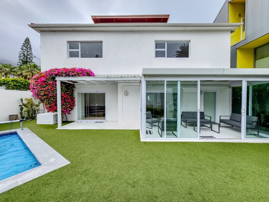 3 Bedroom Property for Sale in Camps Bay Western Cape